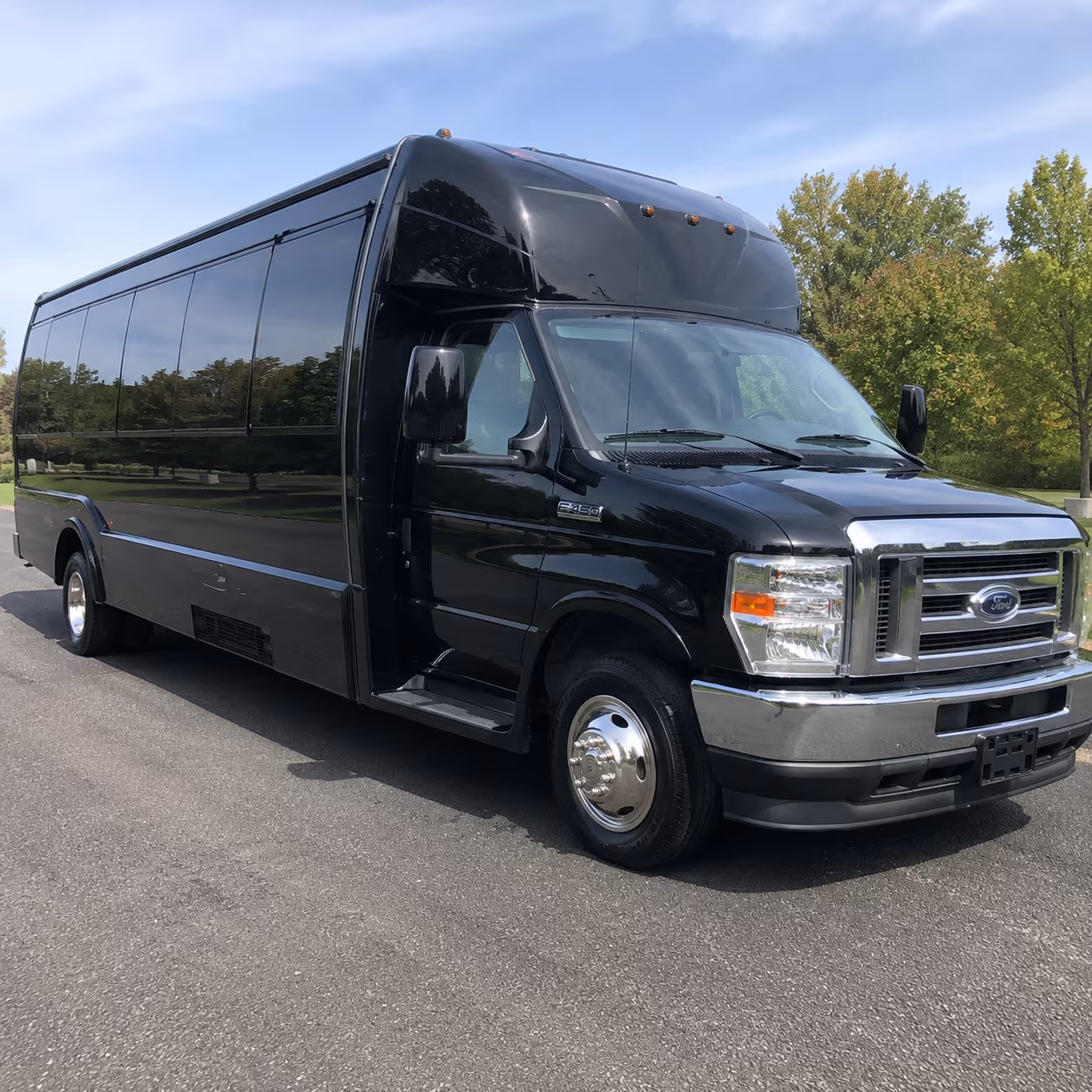15 Passenger Party Bus Exterior
