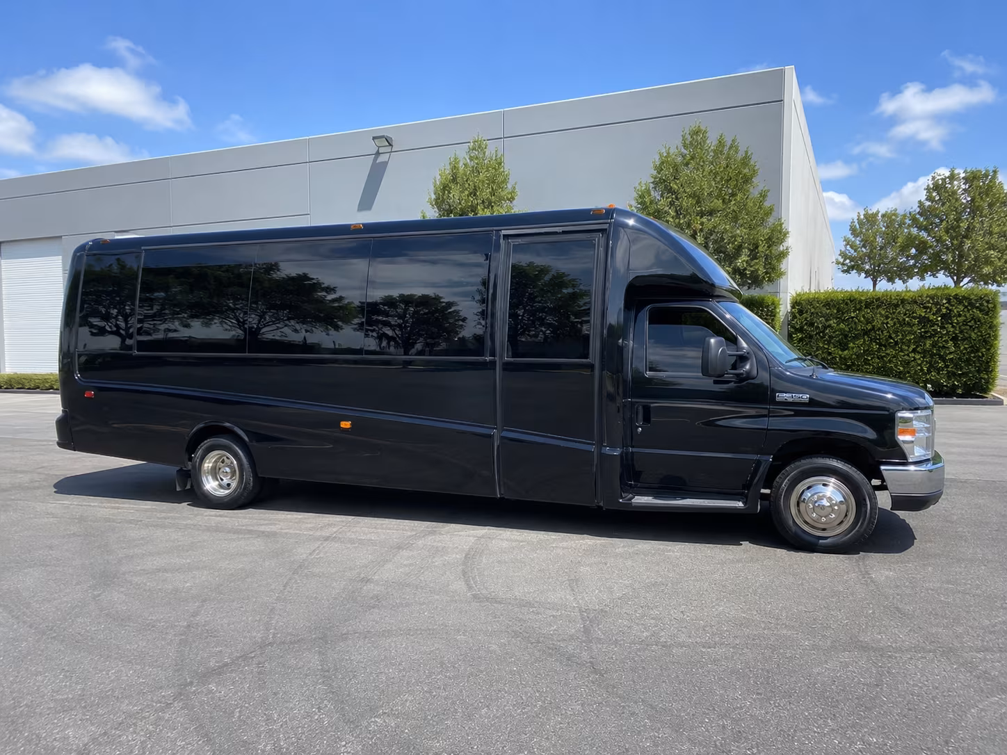 Moreno Valley Birthday, Sweet 16, & Quinceañera Party Bus Rentals