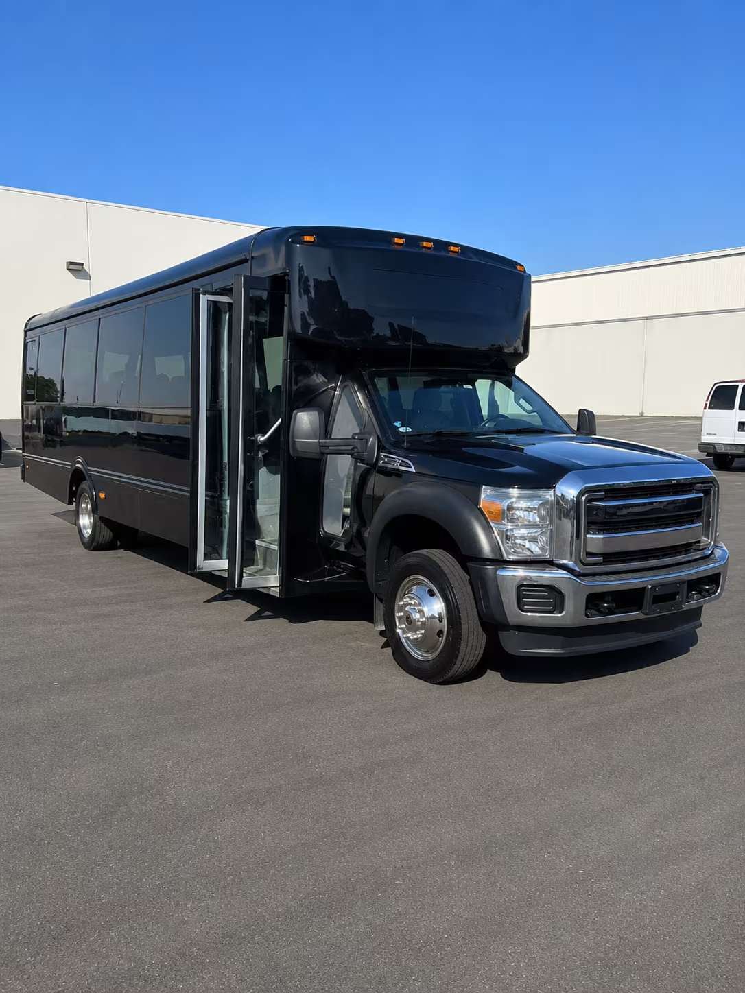 Moreno Valley Winery Tour & Pub Crawl Transportation