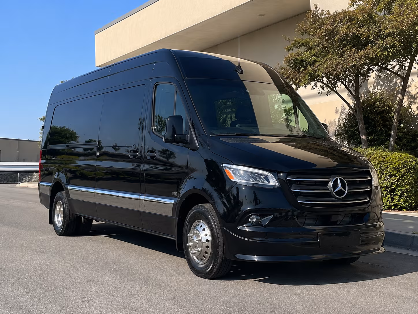 Ontario Airport Shuttle & Transportation onboard seating